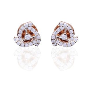 Striking Chic Diamond Earring
